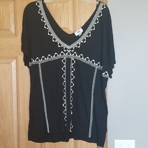 Old Navy Tops - Black flowy top